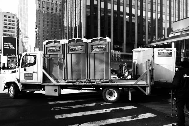 Porta potty delivery and setup in Santee, CA